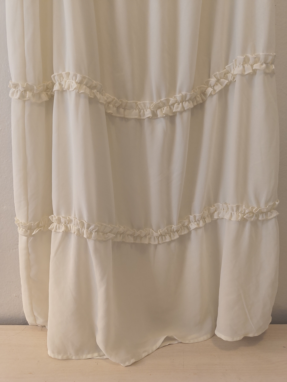 White Fox White Tiered Ruffle Maxi Skirt XS - Picture 2 of 5